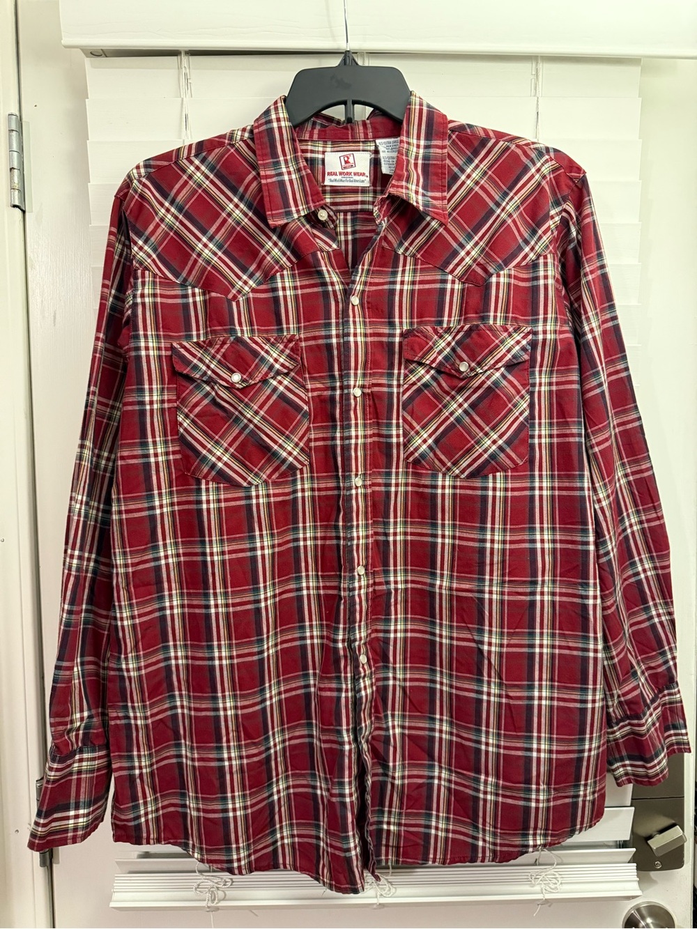 Men's Red Plaid Casual Button-Down Shirt